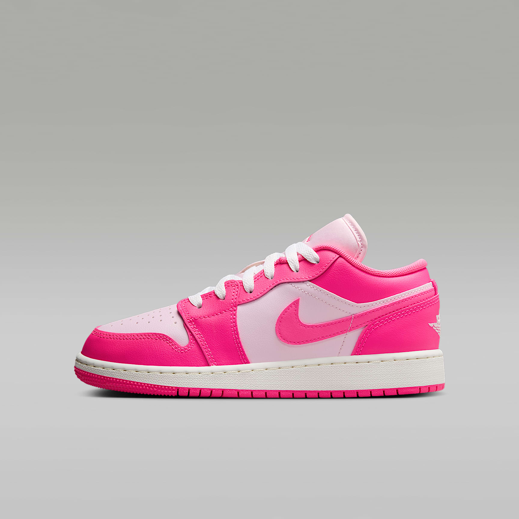 Air Jordan 1 Low Big Kids' Shoes. Nike.com